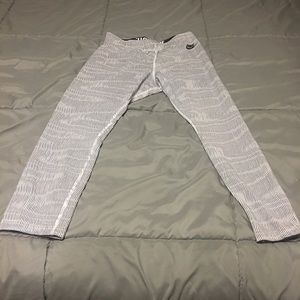 Nike Capri